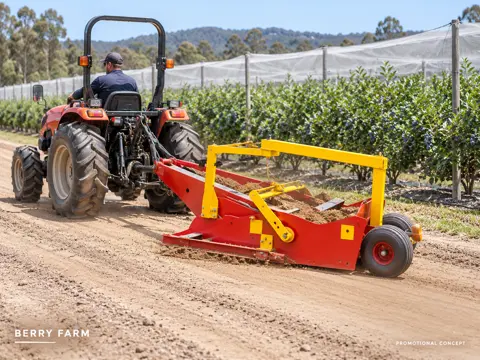 Tractor levels berry farm lane — application concept